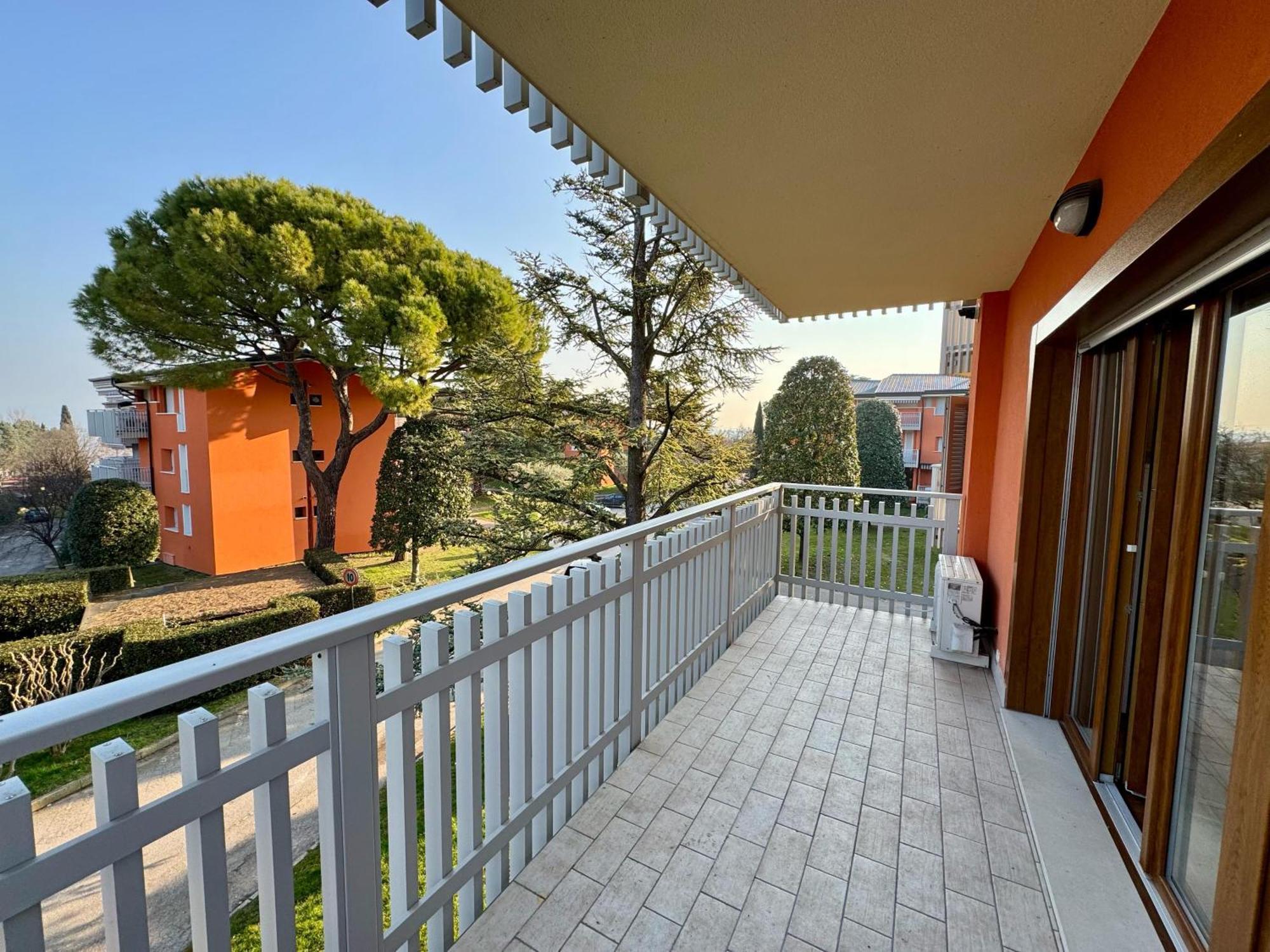 Premium Apartments Peschiera 佩斯基耶拉德加达 外观 照片
