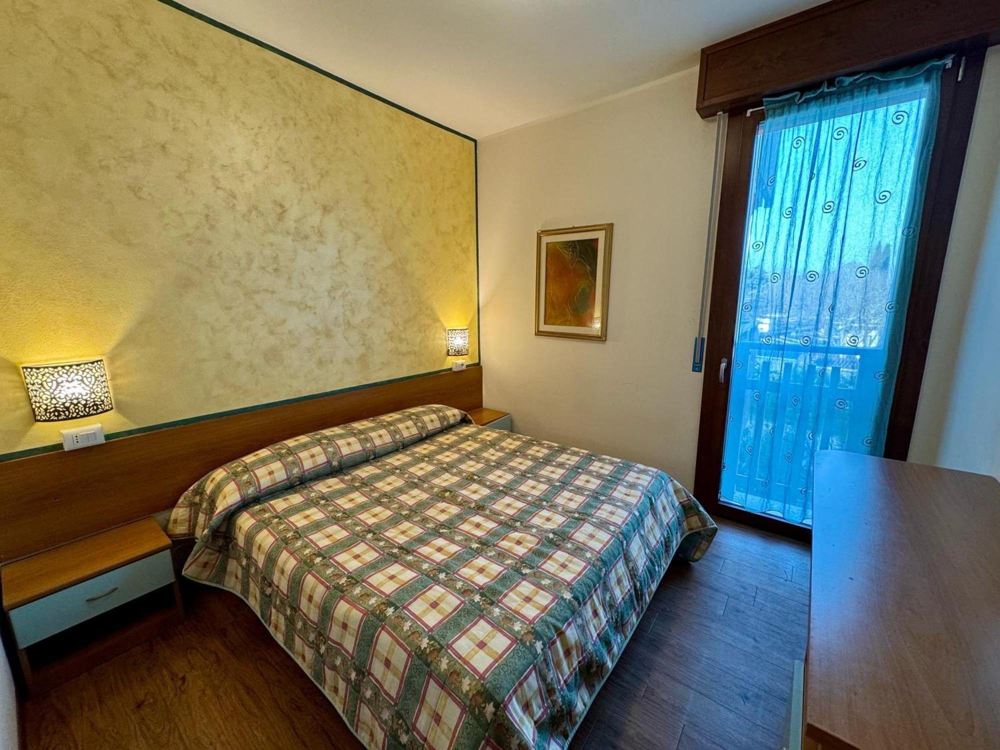 Premium Apartments Peschiera 佩斯基耶拉德加达 外观 照片