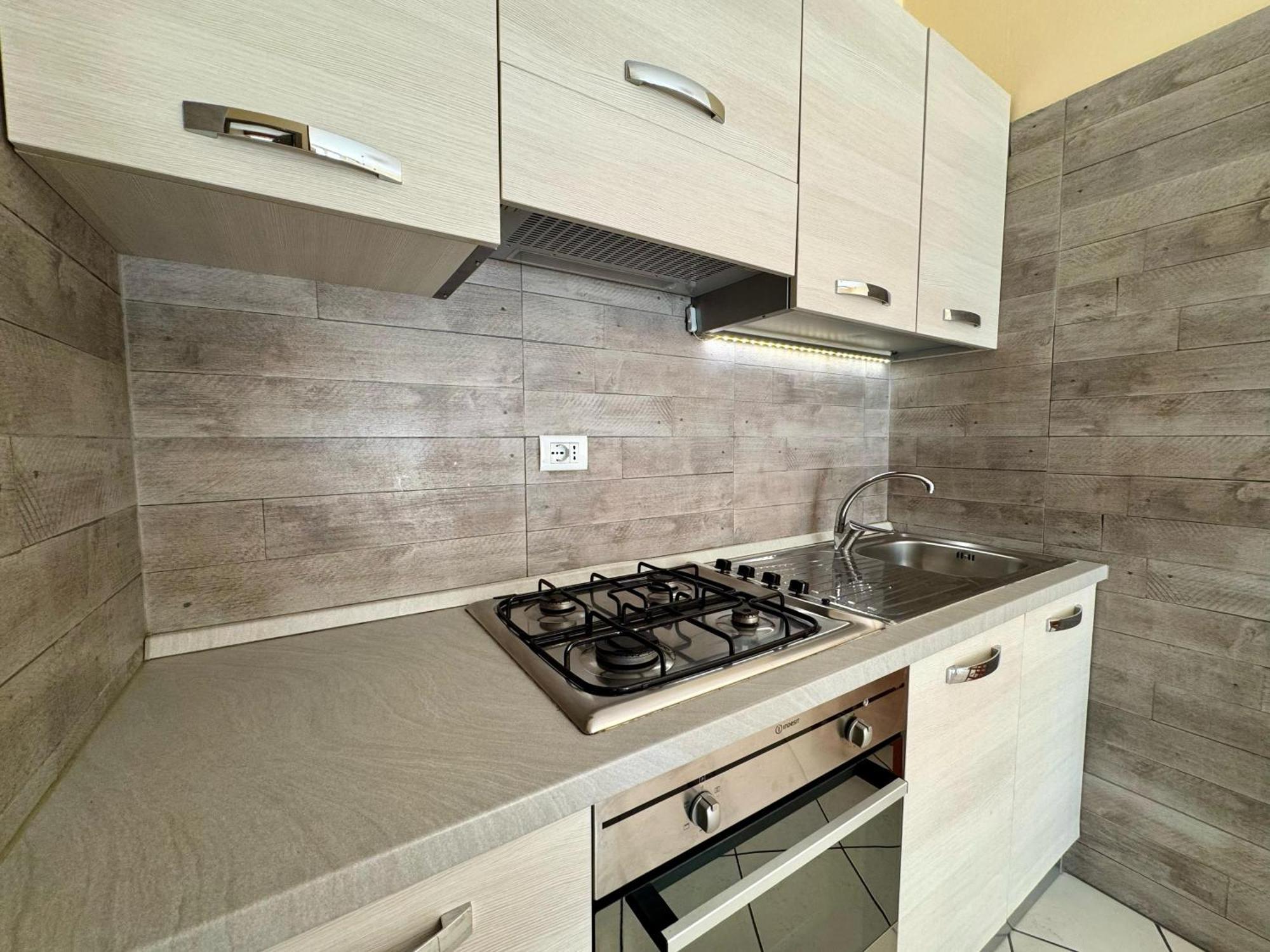 Premium Apartments Peschiera 佩斯基耶拉德加达 外观 照片