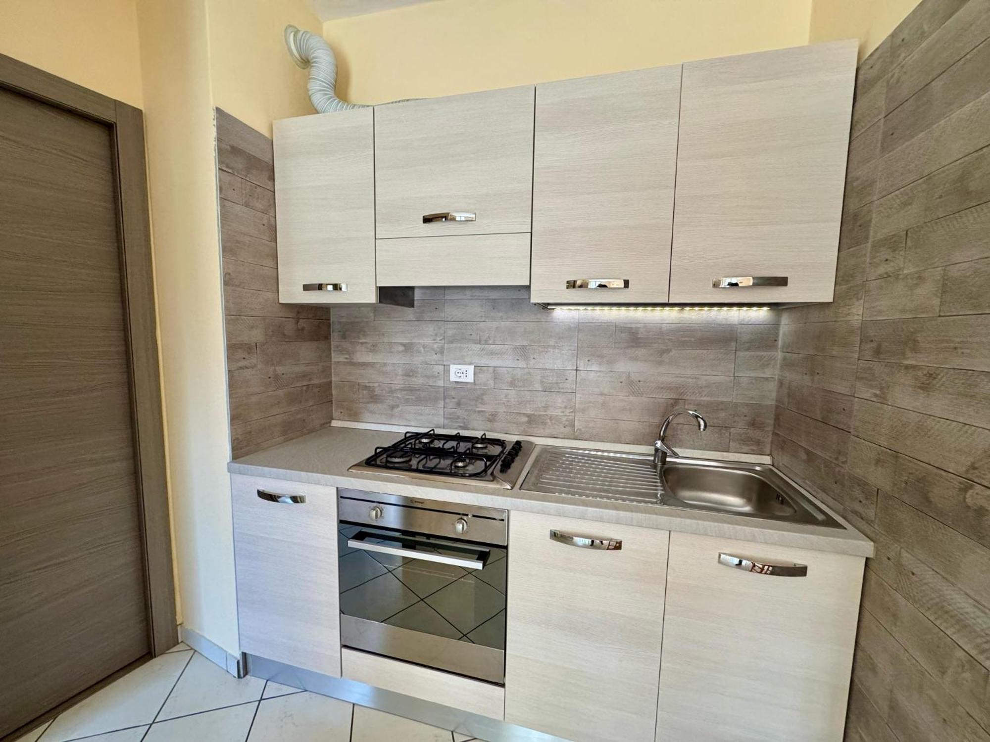 Premium Apartments Peschiera 佩斯基耶拉德加达 外观 照片